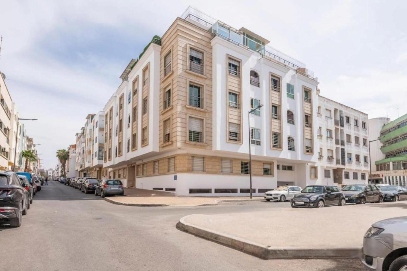 Apartment With Parking In Rabat Central Location Exterior foto
